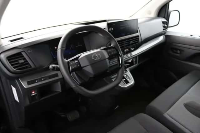 Toyota ProAce Electric Worker (2024) thumbnail 4