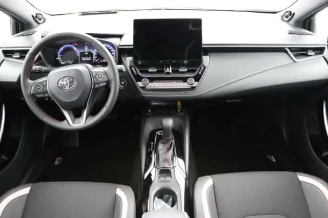 Toyota Corolla (2025) thumbnail 4