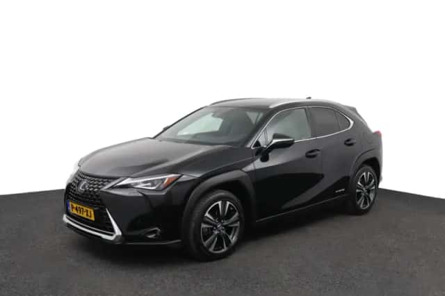 Lexus UX (2022) thumbnail 1