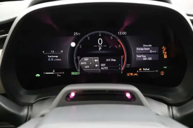 Lexus LBX (2026) thumbnail 6