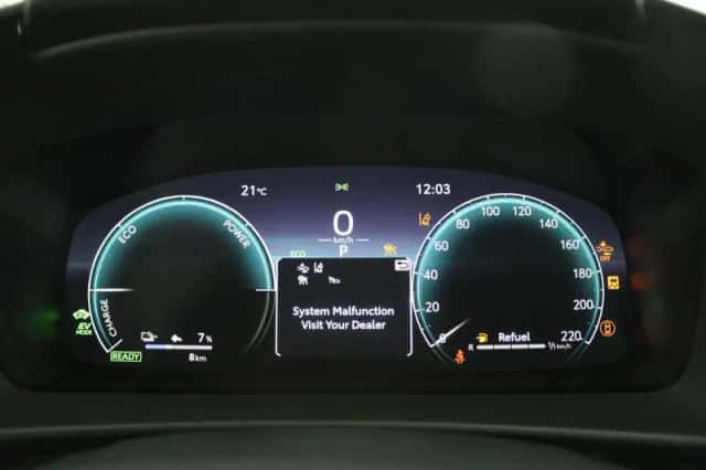 Toyota C-HR (2026) thumbnail 6