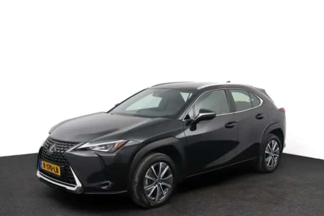 Lexus UX (2020) thumbnail 1