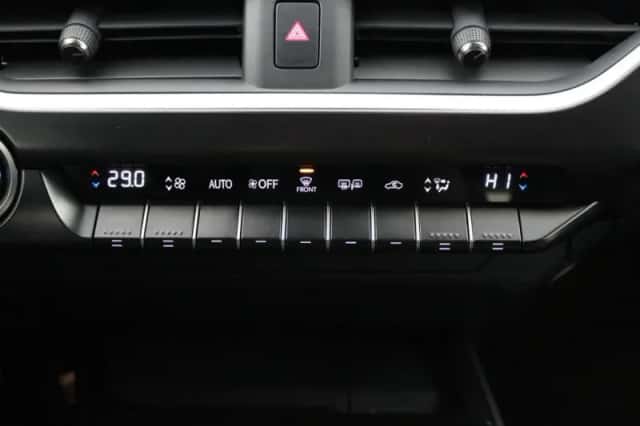 Lexus UX (2020) thumbnail 6