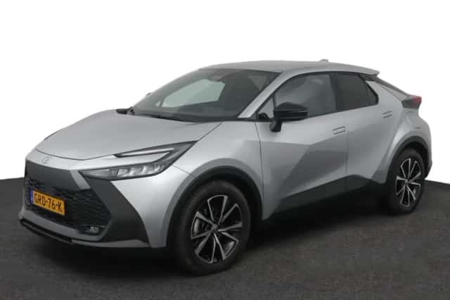 Toyota C-HR (2024) thumbnail 1