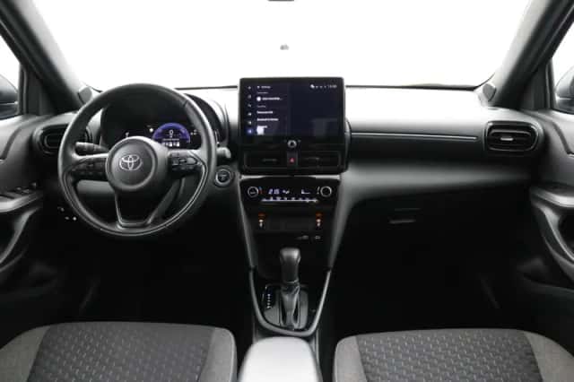 Toyota Yaris Cross (2025) thumbnail 4