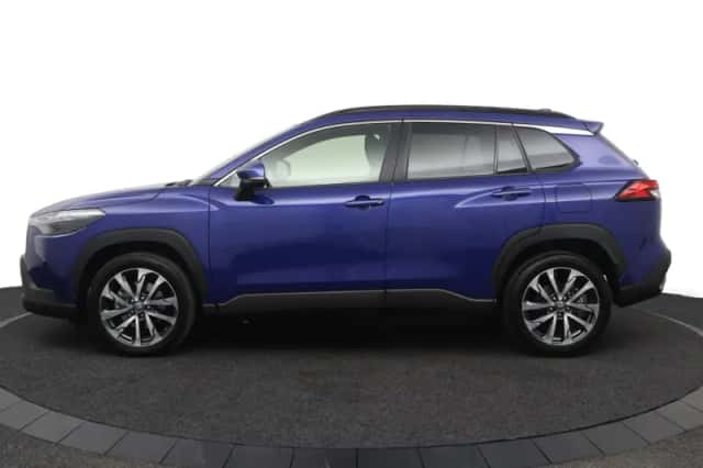 Toyota Corolla Cross (2024) thumbnail 3