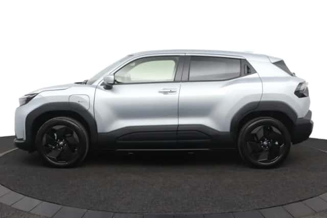 Toyota Urban Cruiser (2026) thumbnail 3