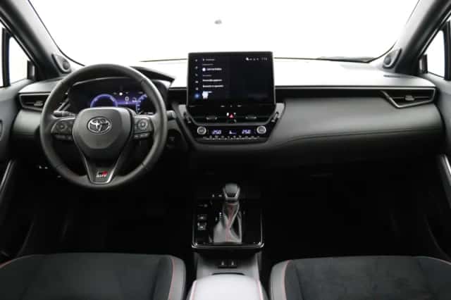 Toyota Corolla Cross (2026) thumbnail 4