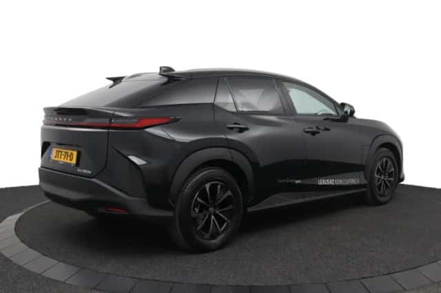 Lexus RZ (2026) thumbnail 2