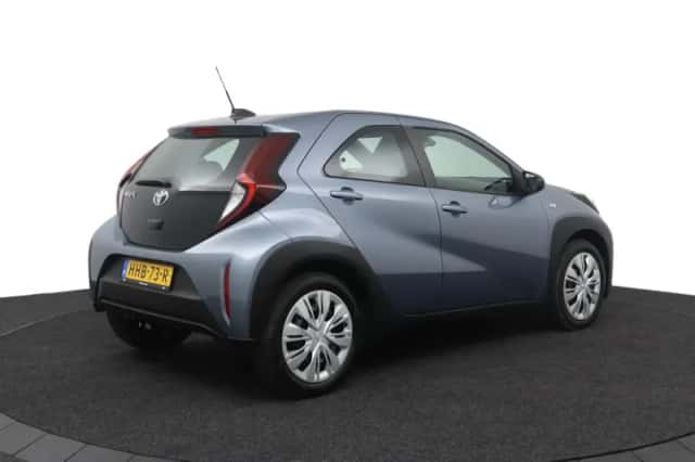 Toyota Aygo X (2025) thumbnail 2