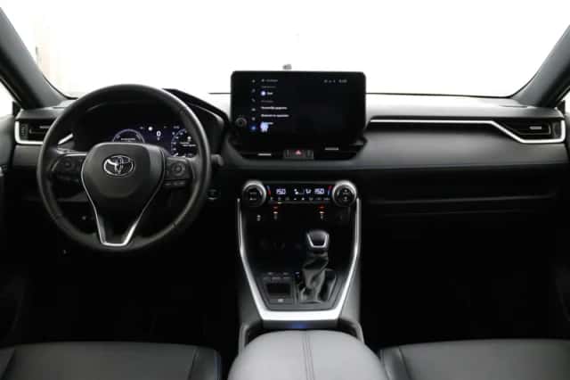 Toyota RAV4 (2024) thumbnail 4