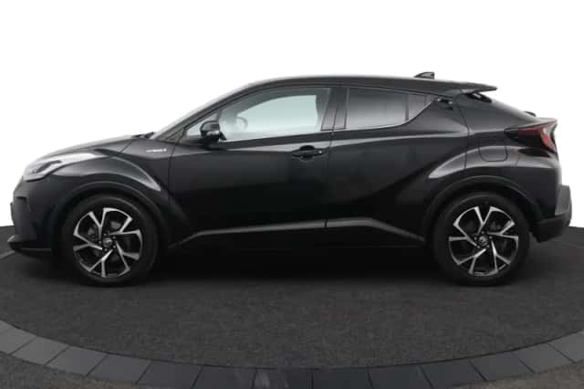 Toyota C-HR (2021) thumbnail 3