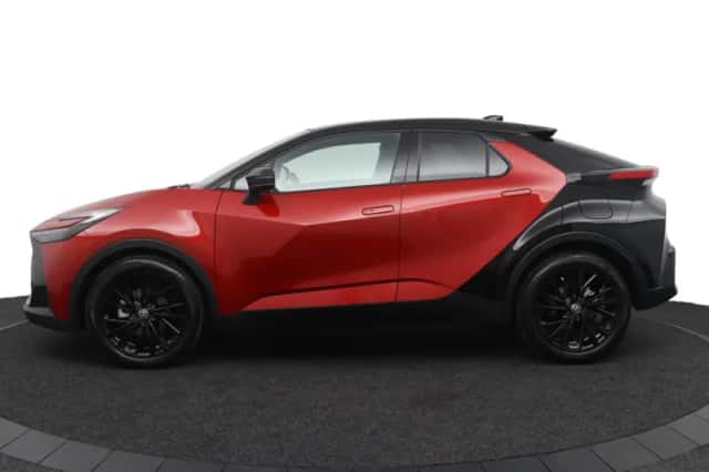 Toyota C-HR (2026) thumbnail 3