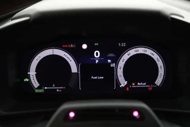 Toyota C-HR (2026) thumbnail 6