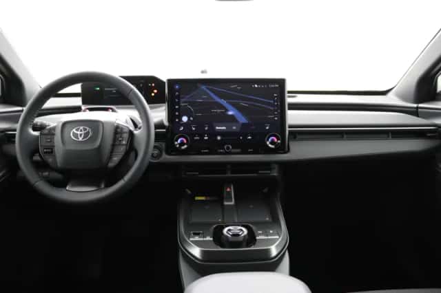 Toyota C-HR+ (2026) thumbnail 4