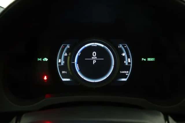 Lexus RC (2016) thumbnail 6
