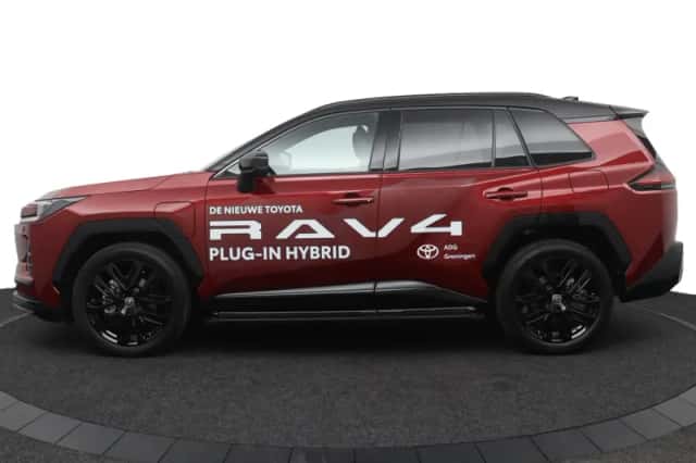 Toyota RAV4 (2026) thumbnail 3