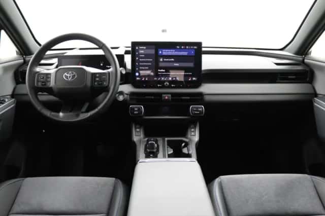 Toyota RAV4 (2026) thumbnail 4