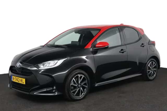 Toyota Yaris (2022) thumbnail 1