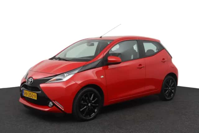 Toyota Aygo (2018) thumbnail 1