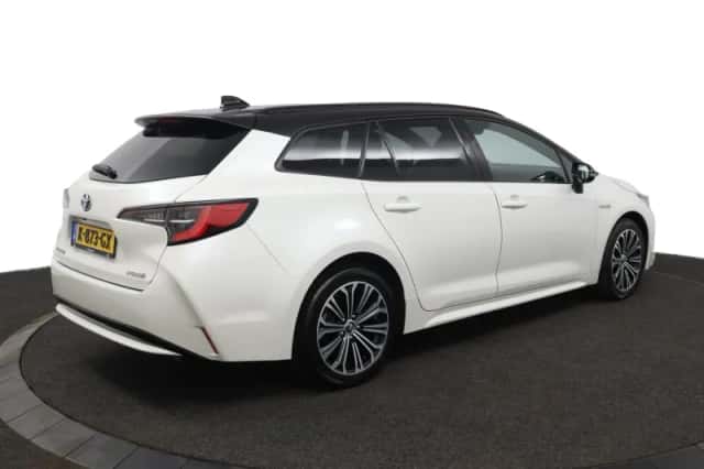 Toyota Corolla (2020) thumbnail 2