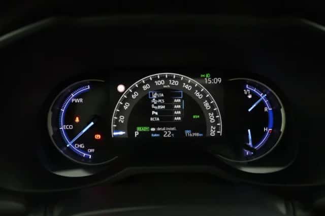 Toyota RAV4 (2020) thumbnail 6