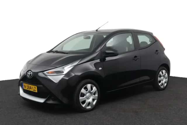 Toyota Aygo (2021) thumbnail 1