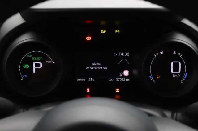 Toyota Yaris Cross (2024) thumbnail 6