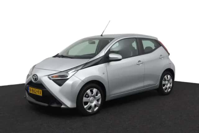 Toyota Aygo (2021) thumbnail 1