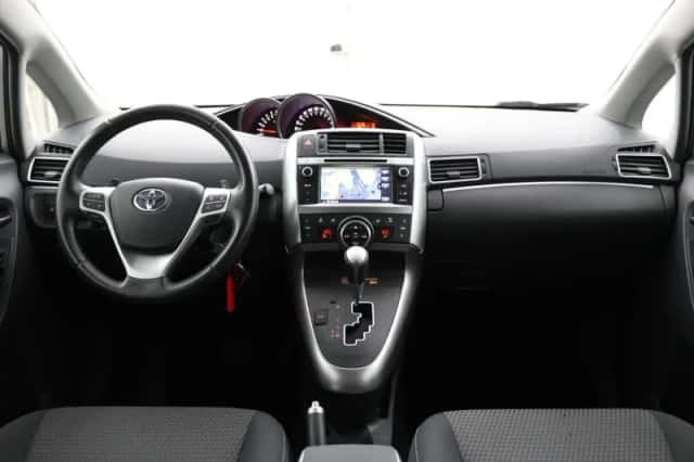 Toyota Verso (2014) thumbnail 4