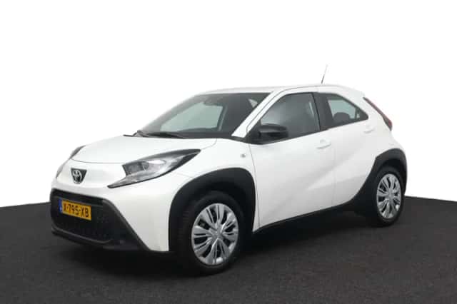 Toyota Aygo X (2024) thumbnail 1