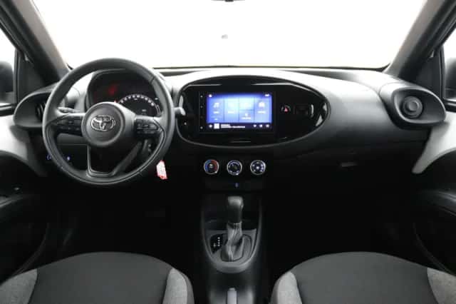 Toyota Aygo X (2024) thumbnail 4