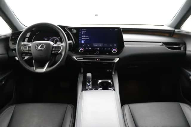 Lexus RX (2023) thumbnail 4