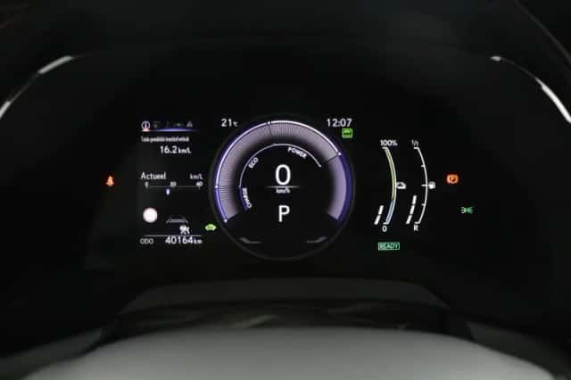 Lexus RX (2023) thumbnail 6