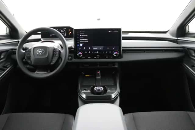 Toyota C-HR+ (2026) thumbnail 4