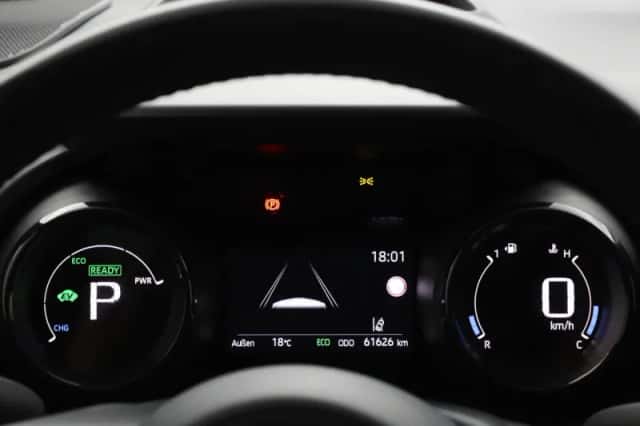Toyota Yaris (2022) thumbnail 6