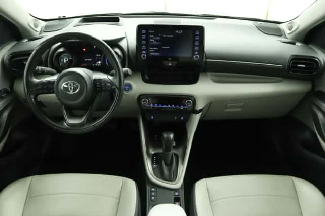 Toyota Yaris (2021) thumbnail 4
