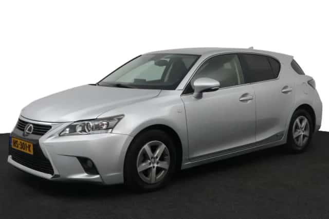 Lexus CT (2015) thumbnail 1