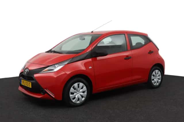 Toyota Aygo (2017) thumbnail 1