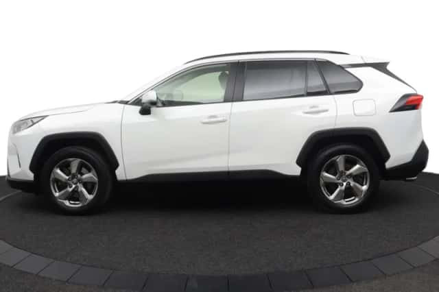 Toyota RAV4 (2022) thumbnail 3