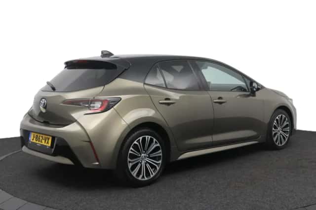 Toyota Corolla (2019) thumbnail 2