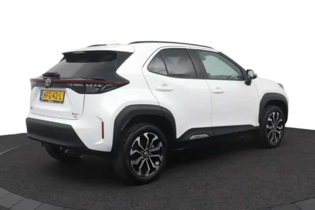 Toyota Yaris Cross (2025) thumbnail 2