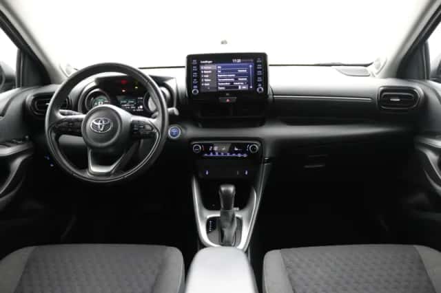 Toyota Yaris (2020) thumbnail 4
