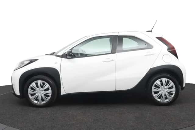 Toyota Aygo X (2023) thumbnail 3