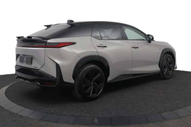 Lexus RZ (2026) thumbnail 2