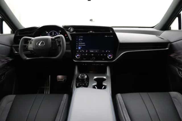 Lexus RZ (2026) thumbnail 4