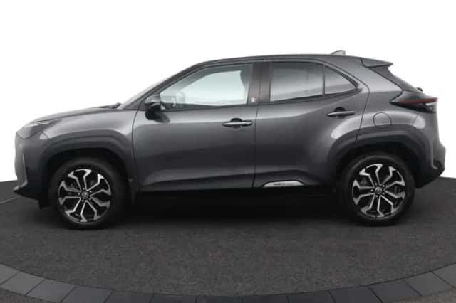 Toyota Yaris Cross (2023) thumbnail 3