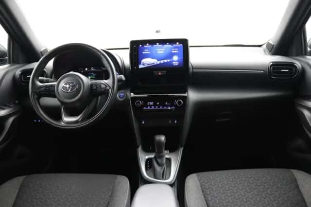 Toyota Yaris Cross (2023) thumbnail 4