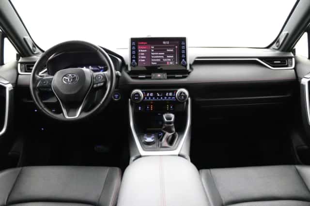 Toyota RAV4 (2021) thumbnail 4