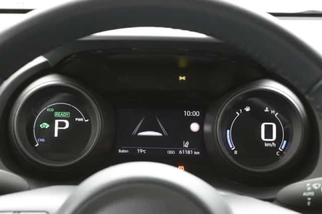 Toyota Yaris (2023) thumbnail 6